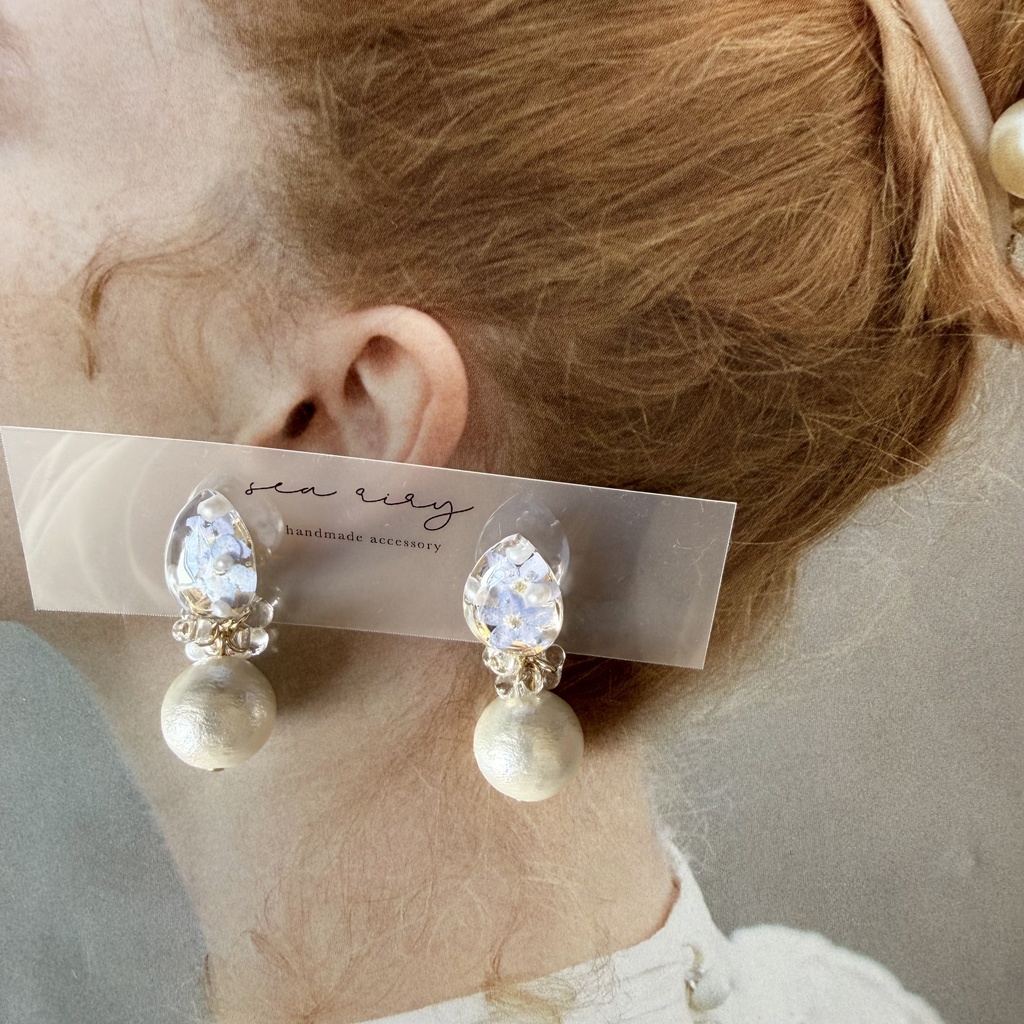 no.292 勿忘草とコットンパールのピアス 忘れな草 ブルー クリア 雫 コットンパール サージカルステンレス