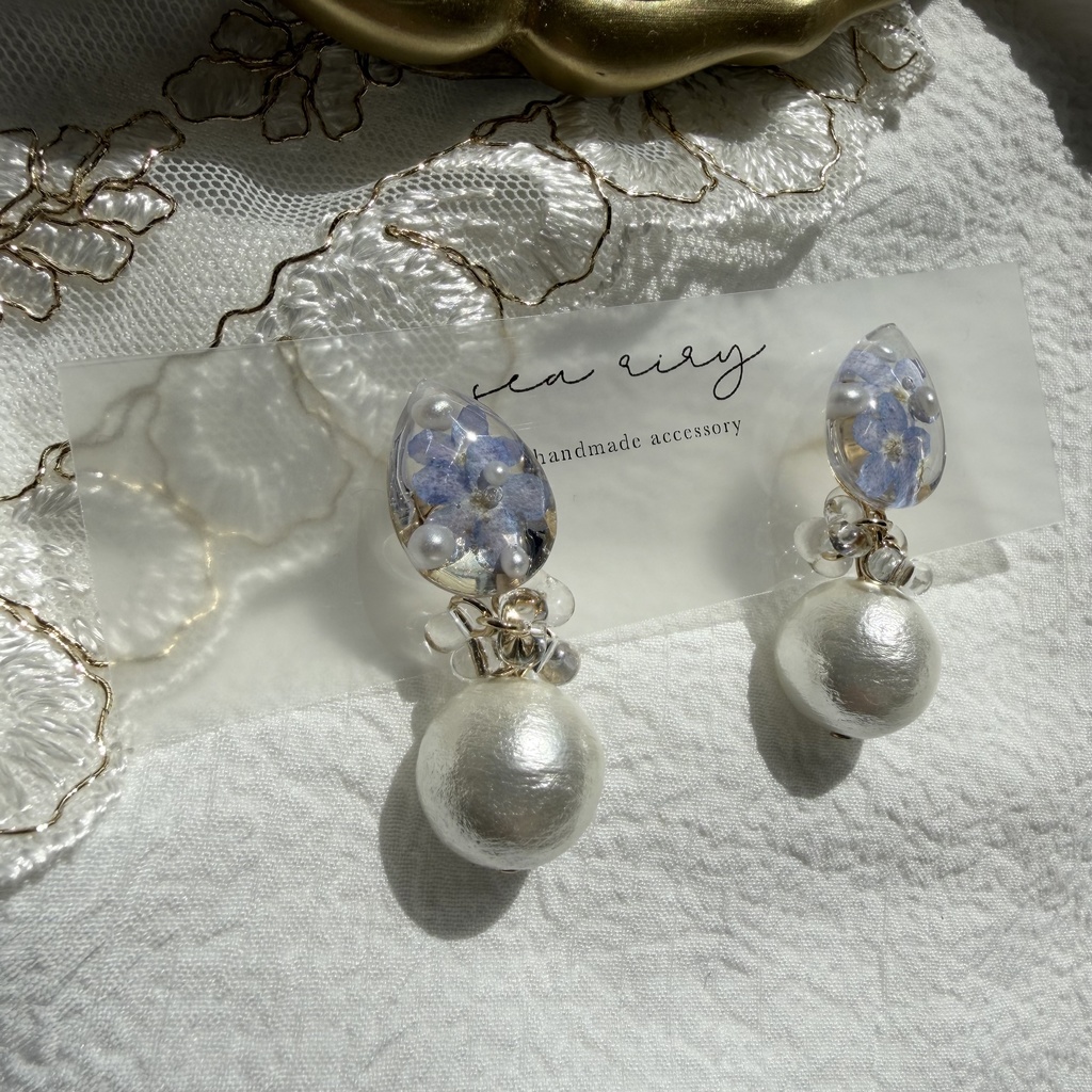 no.292  勿忘草とコットンパールのピアス  忘れな草  ブルー  クリア  雫  コットンパール  サージカルステンレス