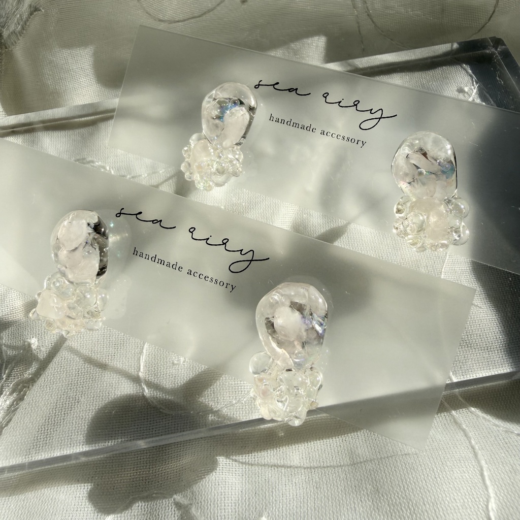 no.294 ローズクォーツの鉱石ピアス 天然石 クリア ピンク チェコビーズ サージカルステンレス ピアス