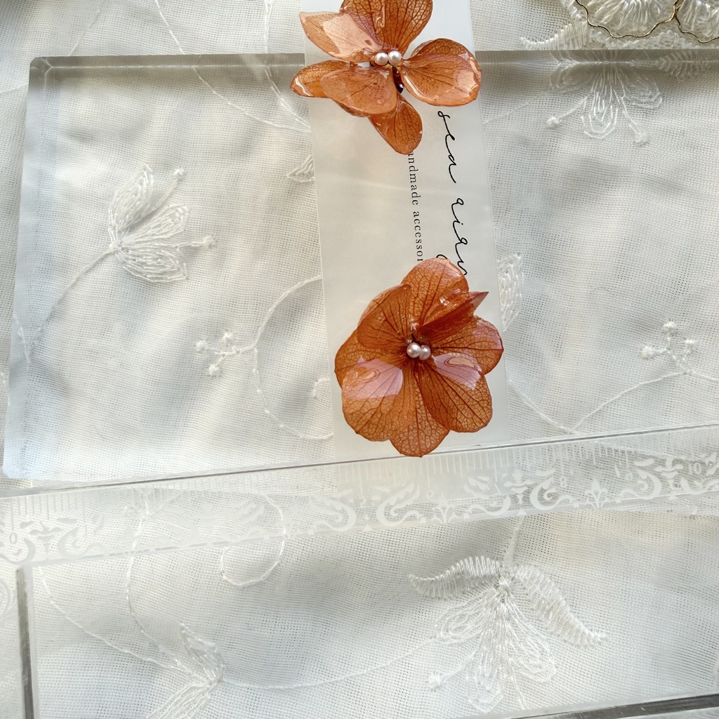 no.297 再販 ブリックオレンジの紫陽花ピアス オレンジ 本物のお花 アジサイ パール ステンレス ピアス