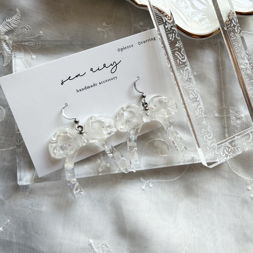 no.302 紫陽花とパールのリボンピアス アジサイ パール ribbon サージカルステンレス フックピアス