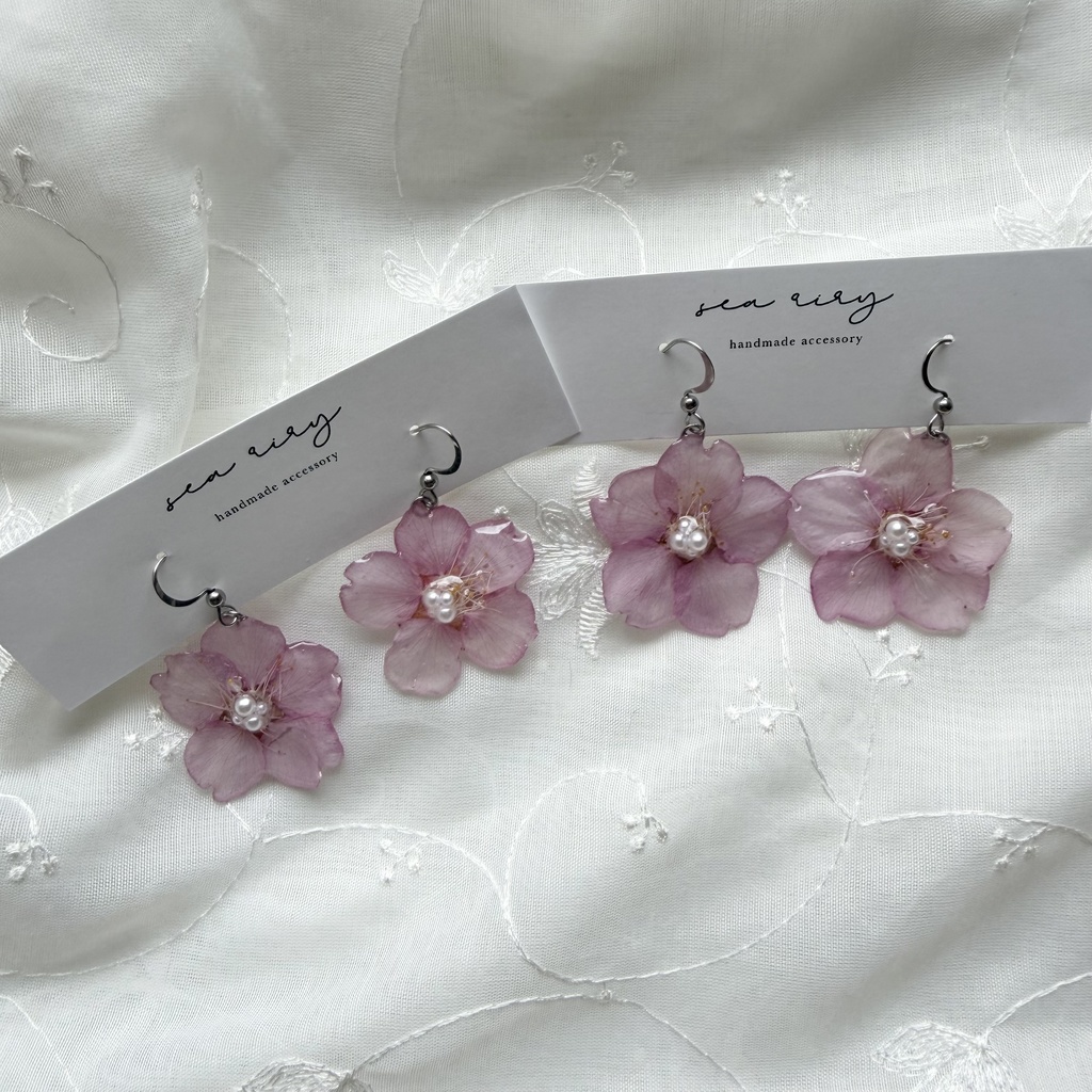 no.304 河津桜のゆらゆらピアス さくら 桜 ピンク パール サクラ サージカルステンレス フックピアス