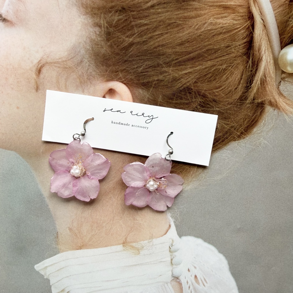 no.304 河津桜のゆらゆらピアス さくら 桜 ピンク パール サクラ サージカルステンレス フックピアス