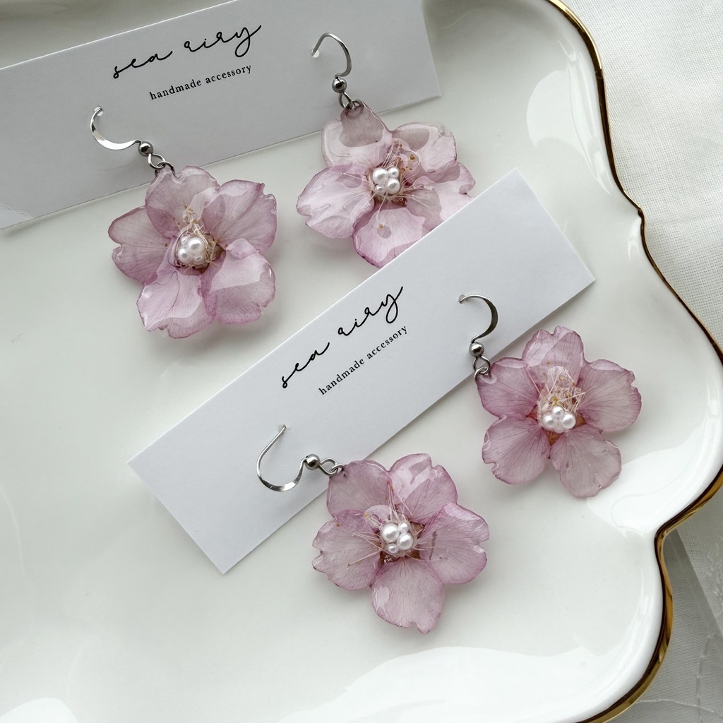 no.304 河津桜のゆらゆらピアス さくら 桜 ピンク パール サクラ サージカルステンレス フックピアス