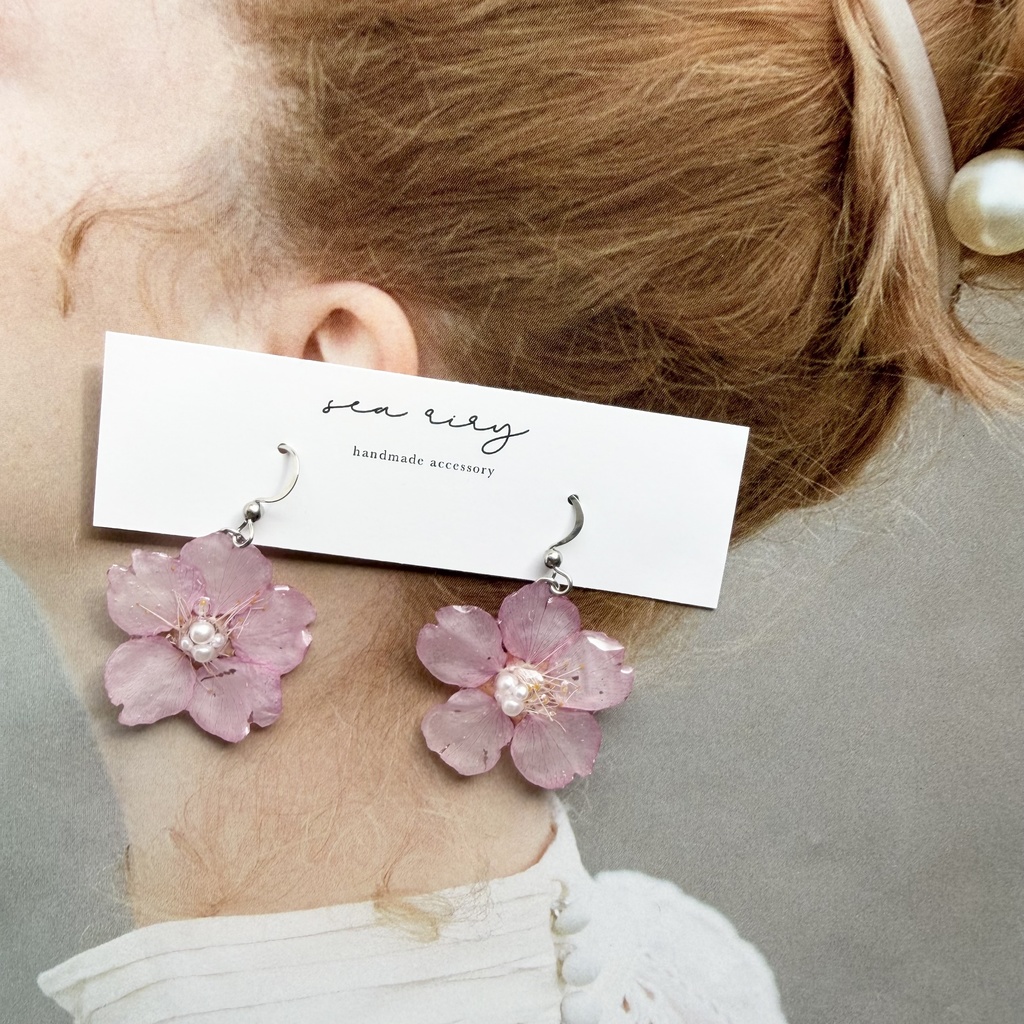 no.304 河津桜のゆらゆらピアス さくら 桜 ピンク パール サクラ サージカルステンレス フックピアス