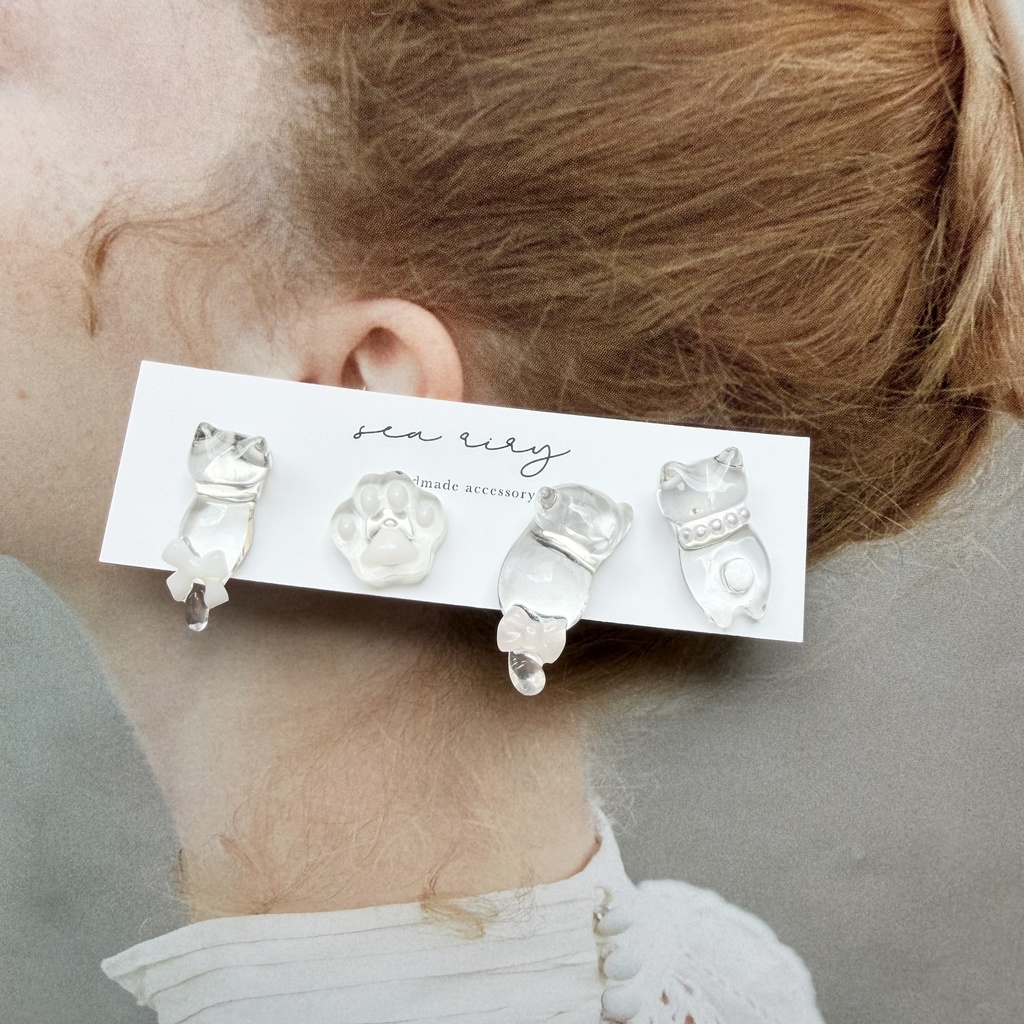 no.305 おめかしねこちゃんのピアスセット 猫 ネコ リボン パール サージカルステンレス ピアス