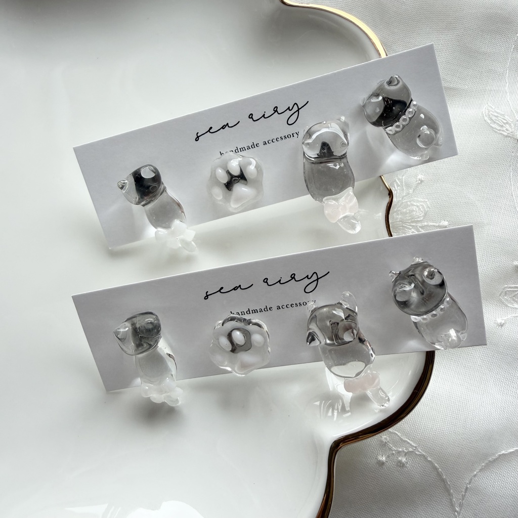 no.305 おめかしねこちゃんのピアスセット 猫 ネコ リボン パール サージカルステンレス ピアス