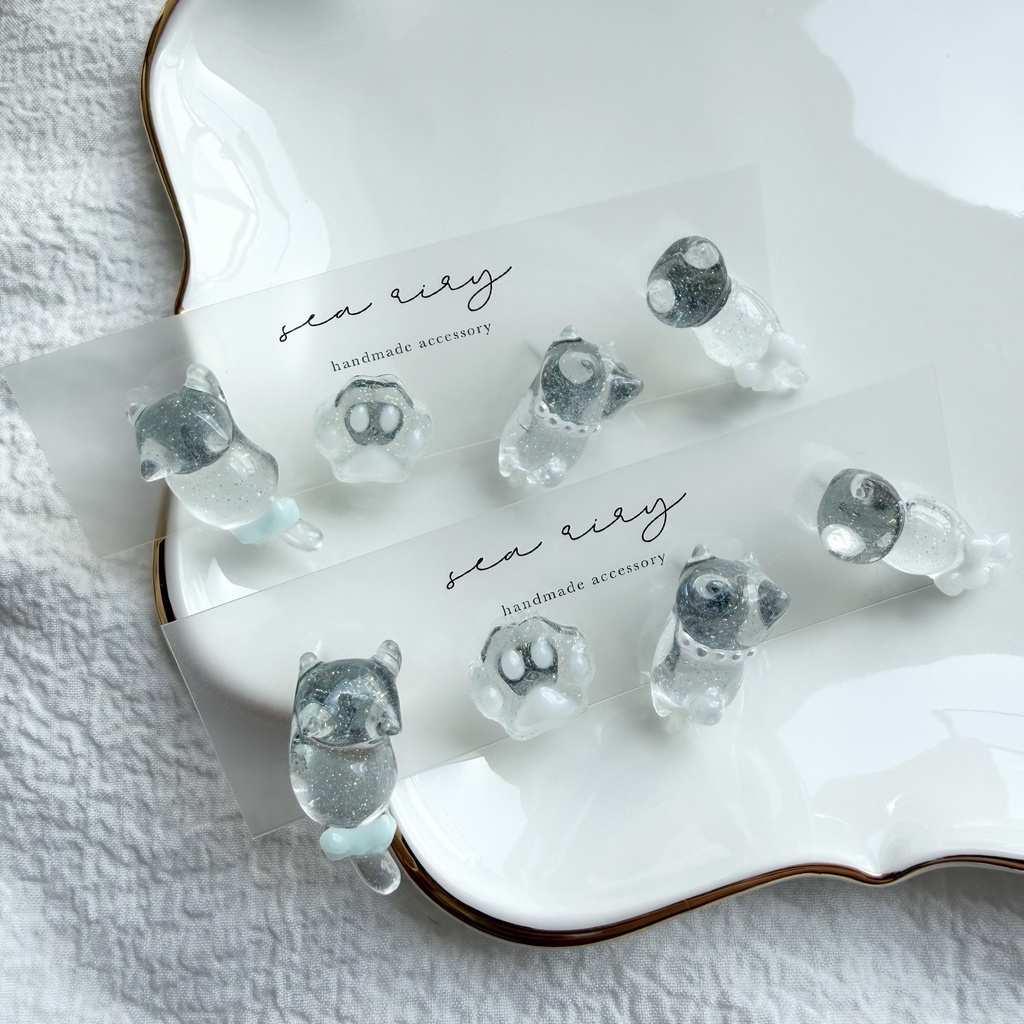 no.309 おめかしねこちゃんのピアスセット 猫 ねこ リボン パール ブルー ホワイト サージカルステンレス