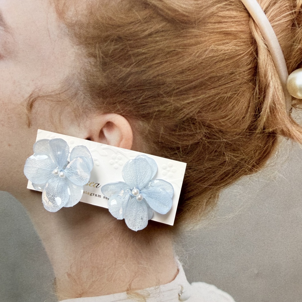 no.314 再販 ベビーブルーの紫陽花ピアス 淡色 ブルー 紫陽花 フラワーピアス レジン サージカルステンレス ピアス