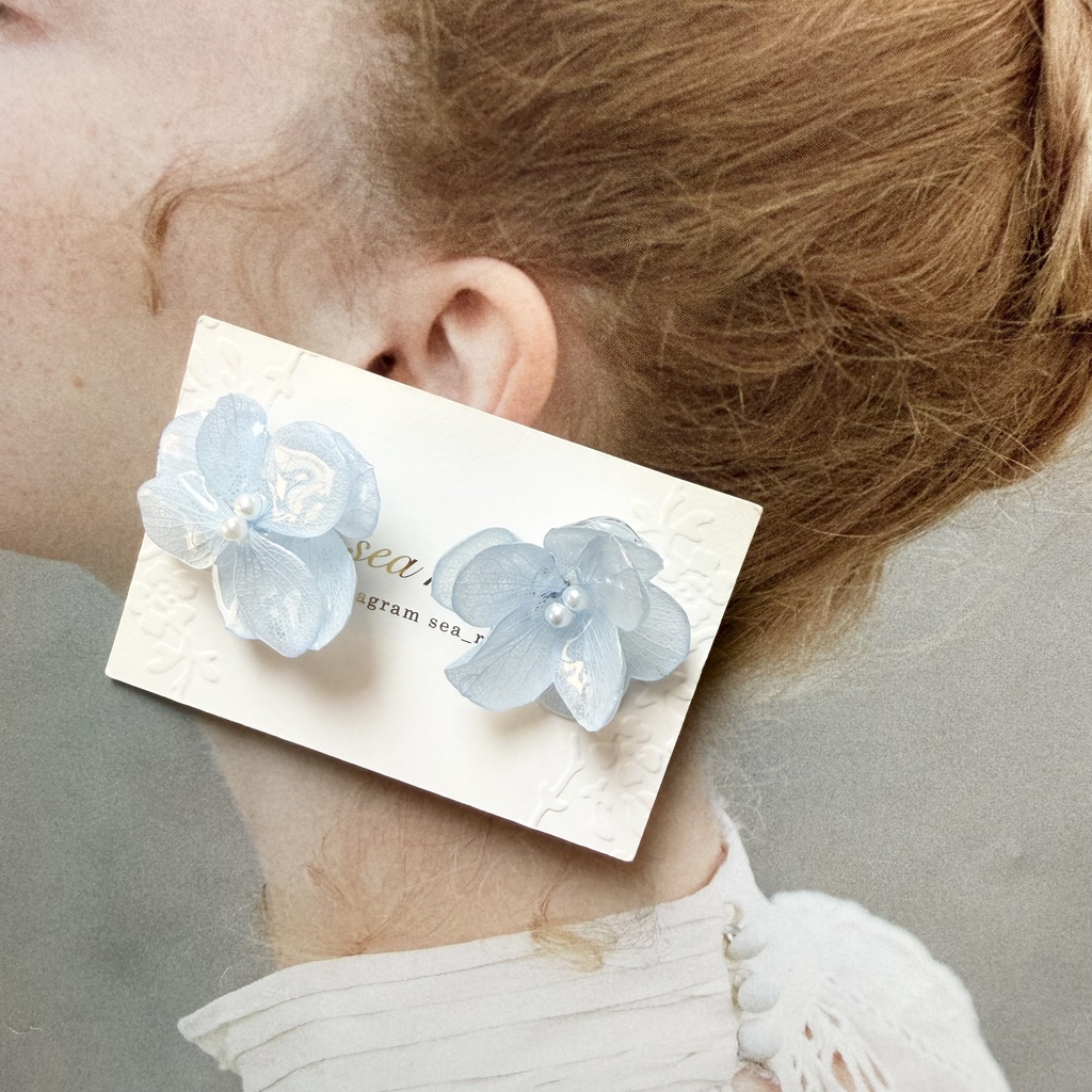 no.314 再販 ベビーブルーの紫陽花ピアス 淡色 ブルー 紫陽花 フラワーピアス レジン サージカルステンレス ピアス