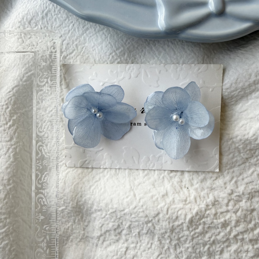 no.314 再販 ベビーブルーの紫陽花ピアス 淡色 ブルー 紫陽花 フラワーピアス レジン サージカルステンレス ピアス