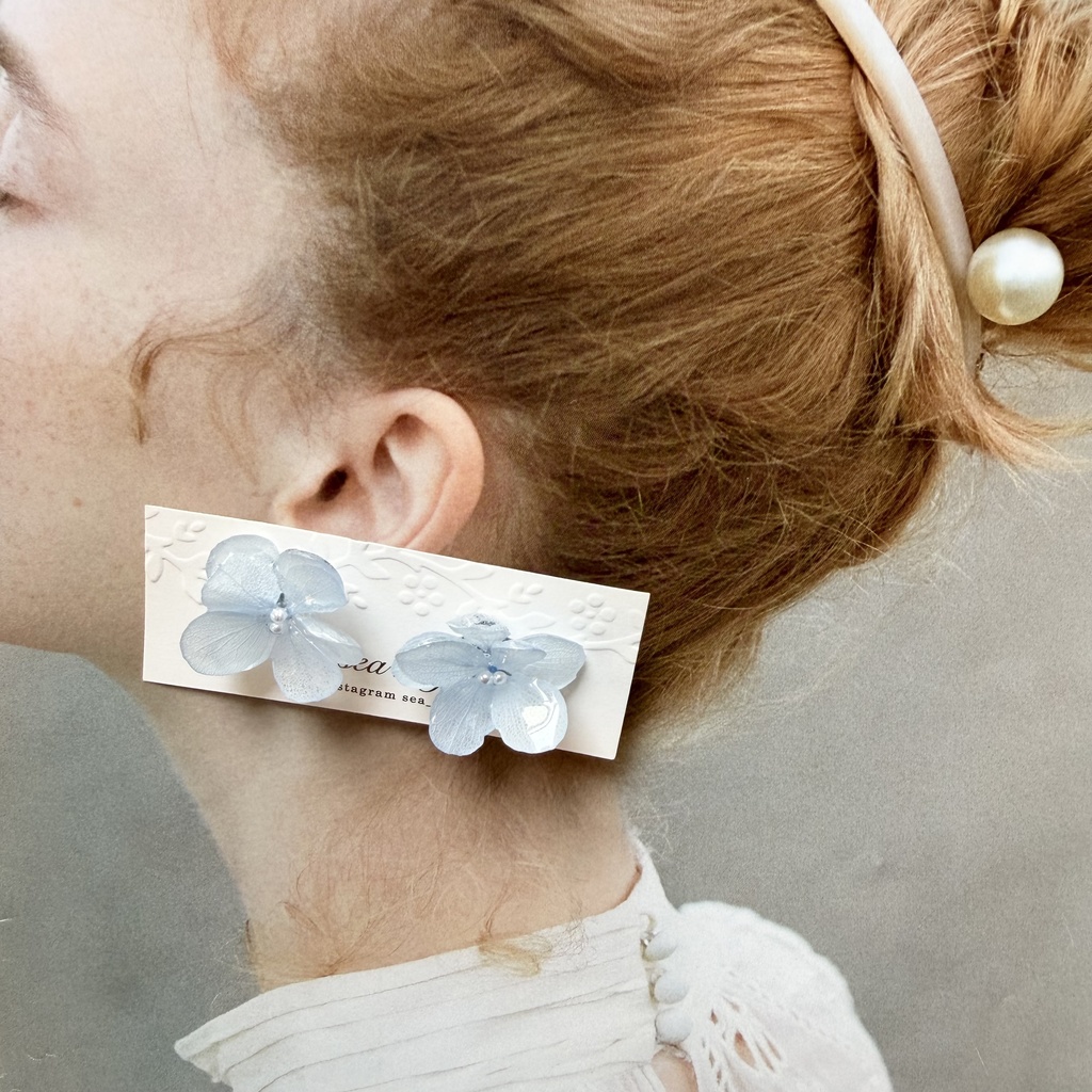 no.315 再販 ベビーブルーの紫陽花ピアス 淡色 ブルー 紫陽花 フラワーピアス レジン サージカルステンレス ピアス