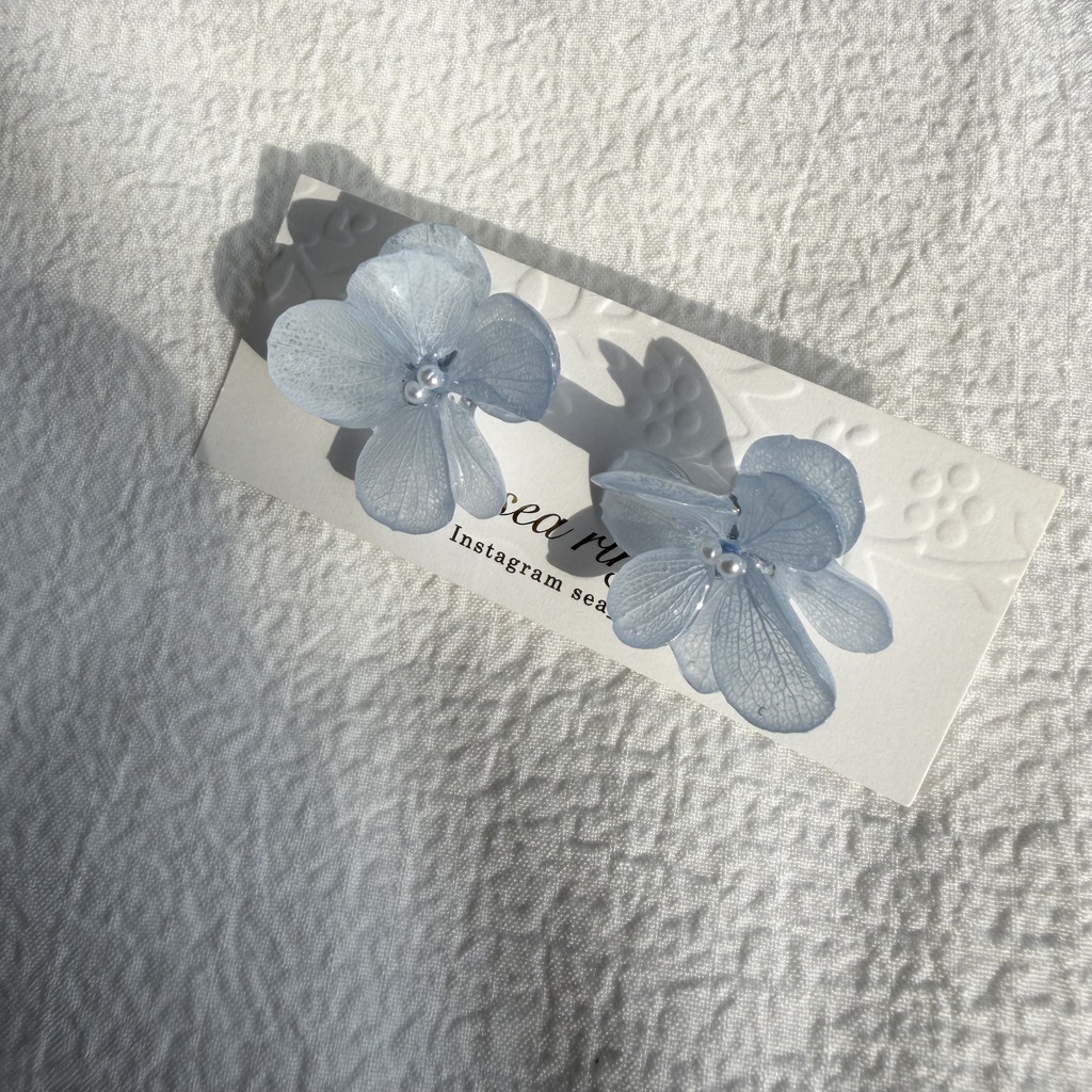 no.315 再販 ベビーブルーの紫陽花ピアス 淡色 ブルー 紫陽花 フラワーピアス レジン サージカルステンレス ピアス