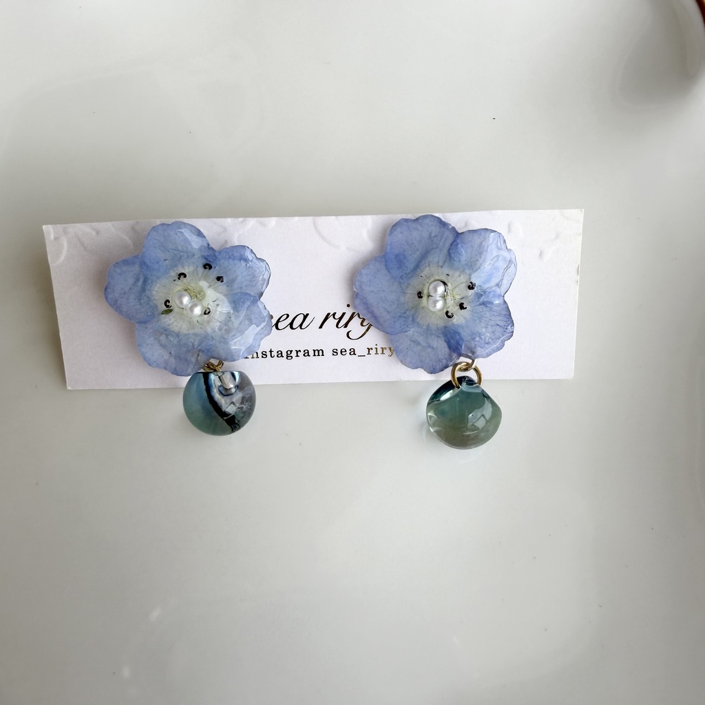 no.319 ネモフィラのピアス ニュイ nuit ブルー ゆらゆらピアス パール サージカルステンレス ピアス