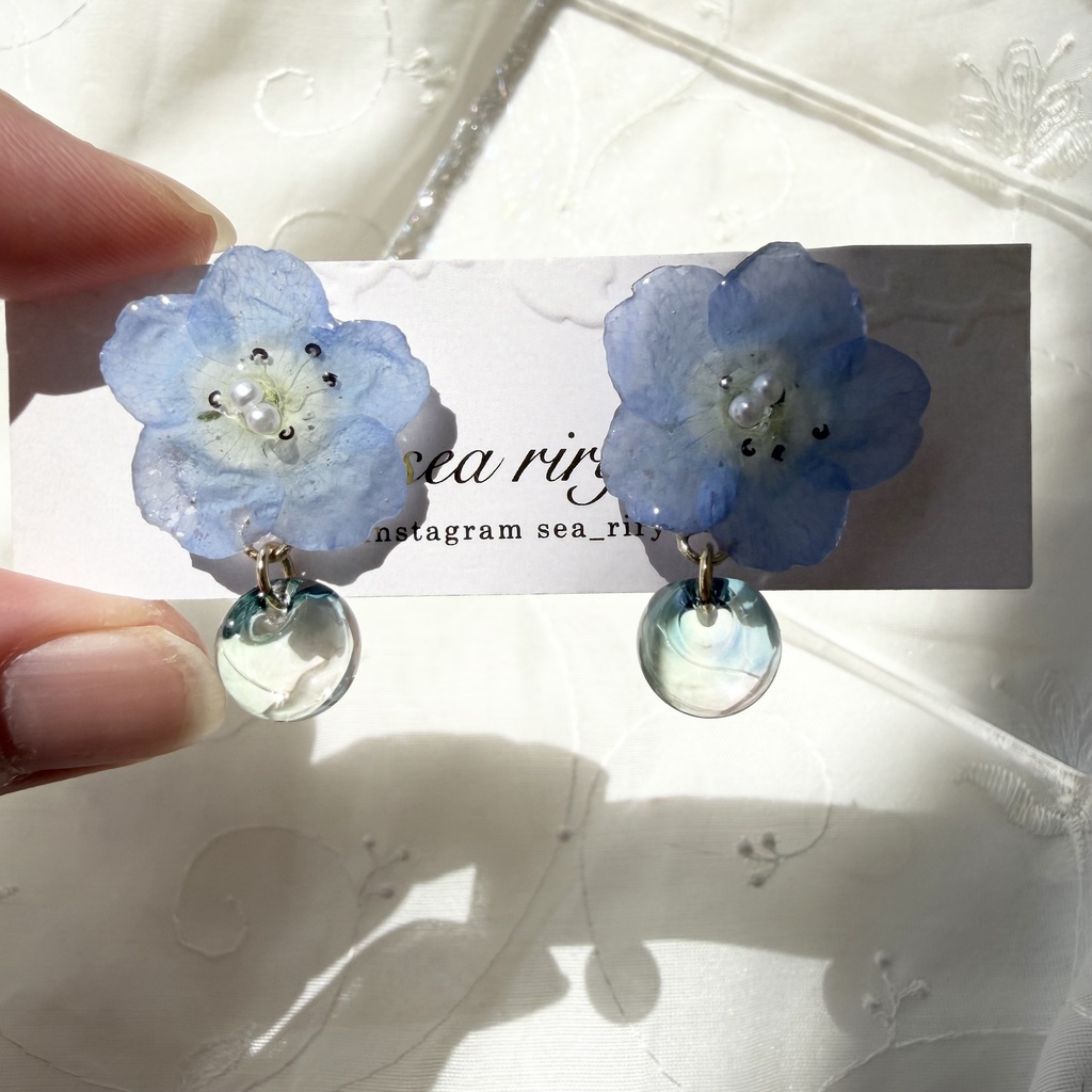 no.319 ネモフィラのピアス ニュイ nuit ブルー ゆらゆらピアス パール サージカルステンレス ピアス