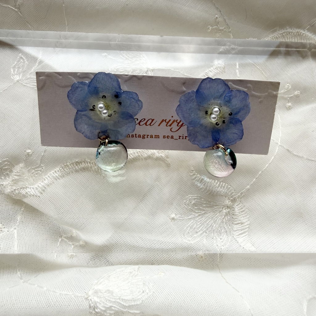 no.319 ネモフィラのピアス ニュイ nuit ブルー ゆらゆらピアス パール サージカルステンレス ピアス