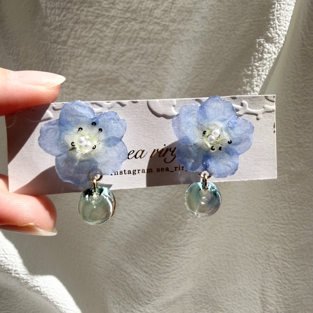 no.319 ネモフィラのピアス ニュイ nuit ブルー ゆらゆらピアス パール サージカルステンレス ピアス