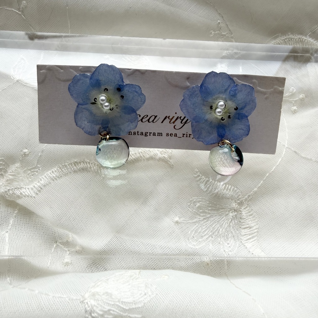 no.319 ネモフィラのピアス ニュイ nuit ブルー ゆらゆらピアス パール サージカルステンレス ピアス