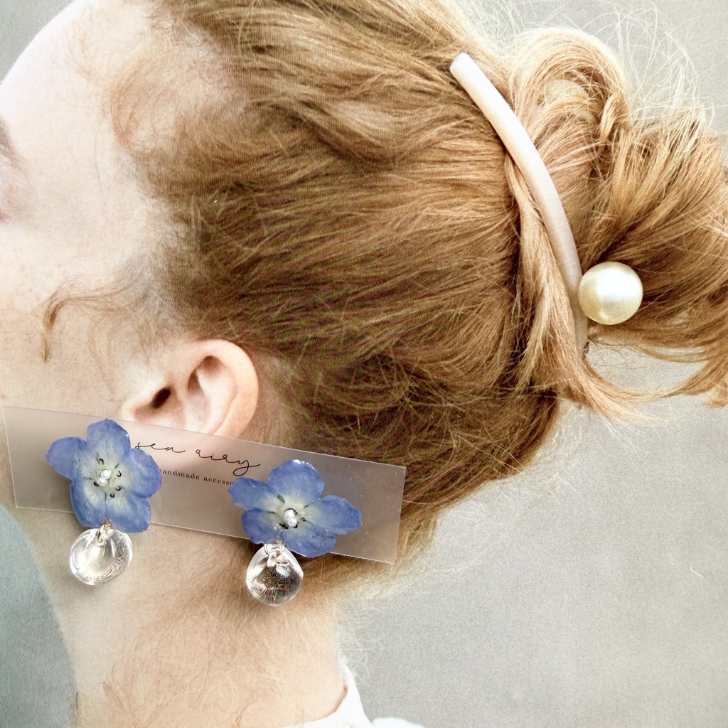 no.322 ネモフィラのピアス クリア ゆらゆら 鈴丸ビーズ ブルー パール サージカルステンレス ピアス