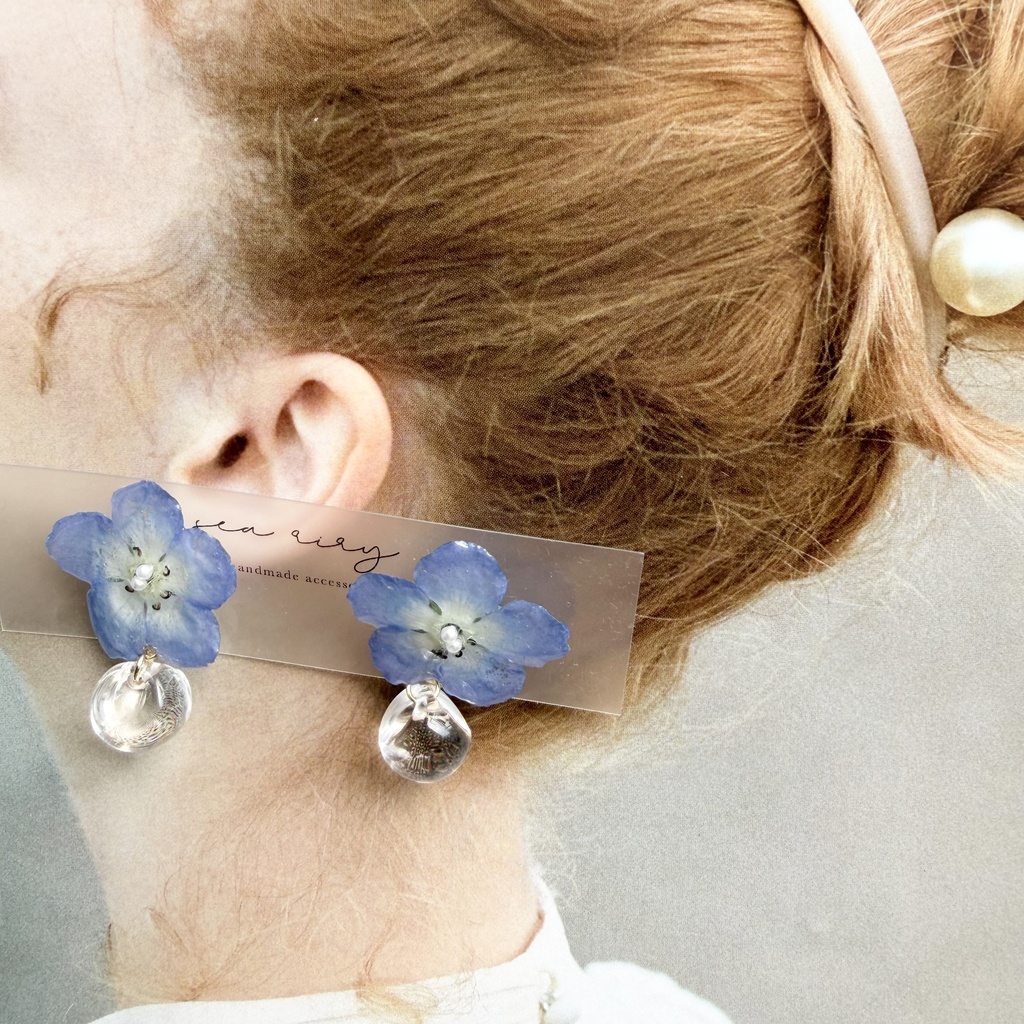 no.322  ネモフィラのピアス  クリア  ゆらゆら  鈴丸ビーズ  ブルー  パール  サージカルステンレス  ピアス