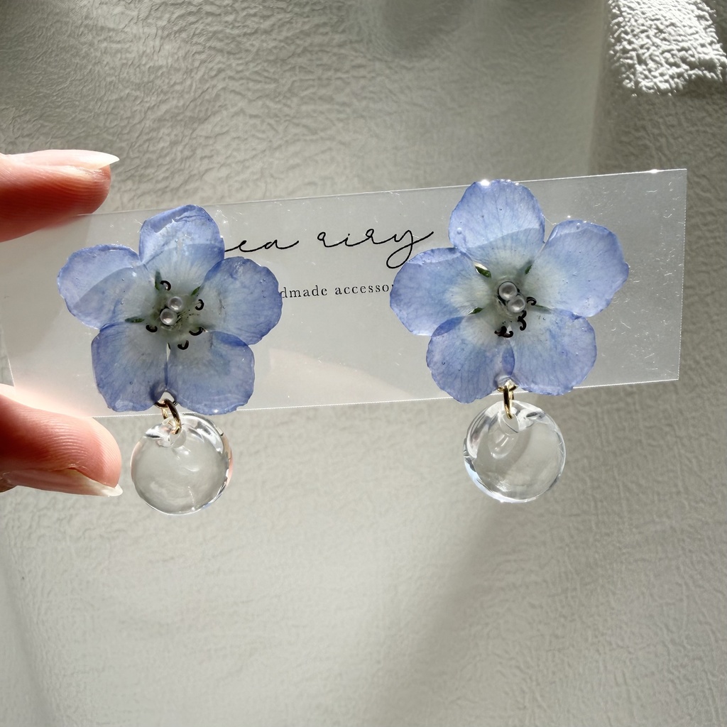 no.322 ネモフィラのピアス クリア ゆらゆら 鈴丸ビーズ ブルー パール サージカルステンレス ピアス