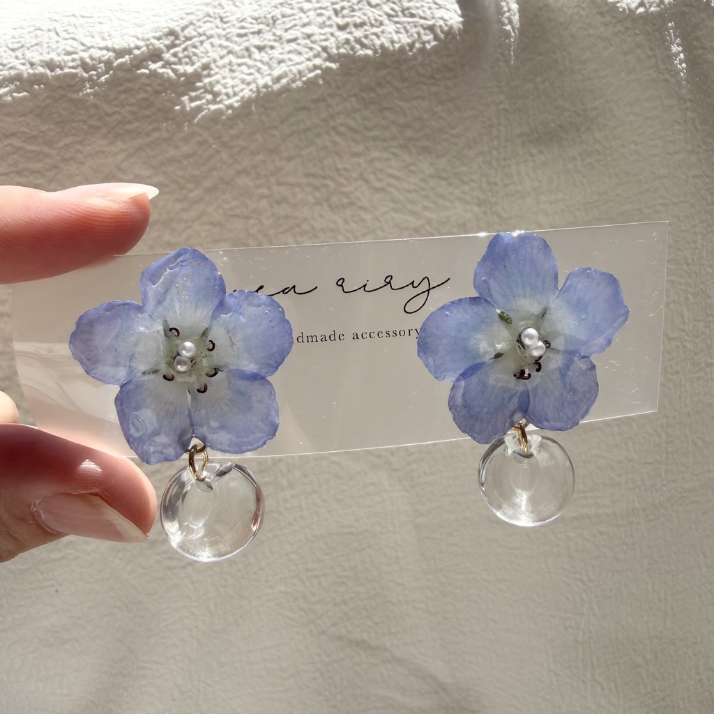 no.322 ネモフィラのピアス クリア ゆらゆら 鈴丸ビーズ ブルー パール サージカルステンレス ピアス