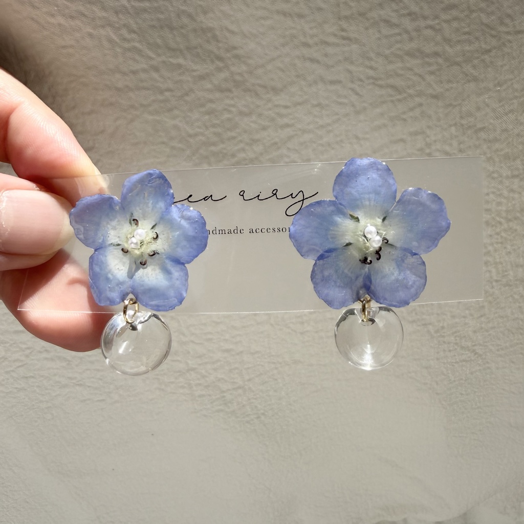 no.322 ネモフィラのピアス クリア ゆらゆら 鈴丸ビーズ ブルー パール サージカルステンレス ピアス