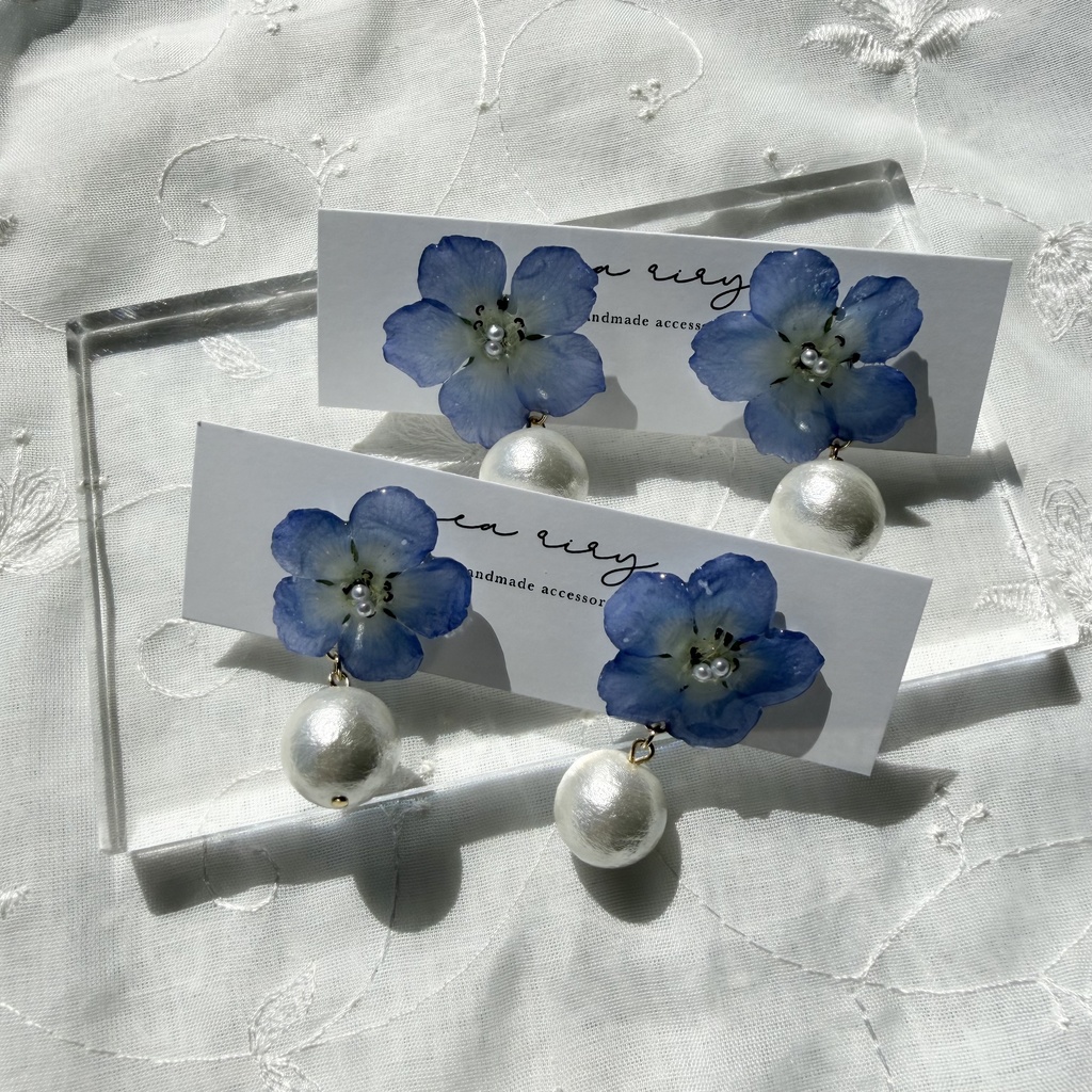 no.324 ネモフィラとコットンパールのピアス ゆらゆら ブルー コットンパール サージカルステンレス ピアス