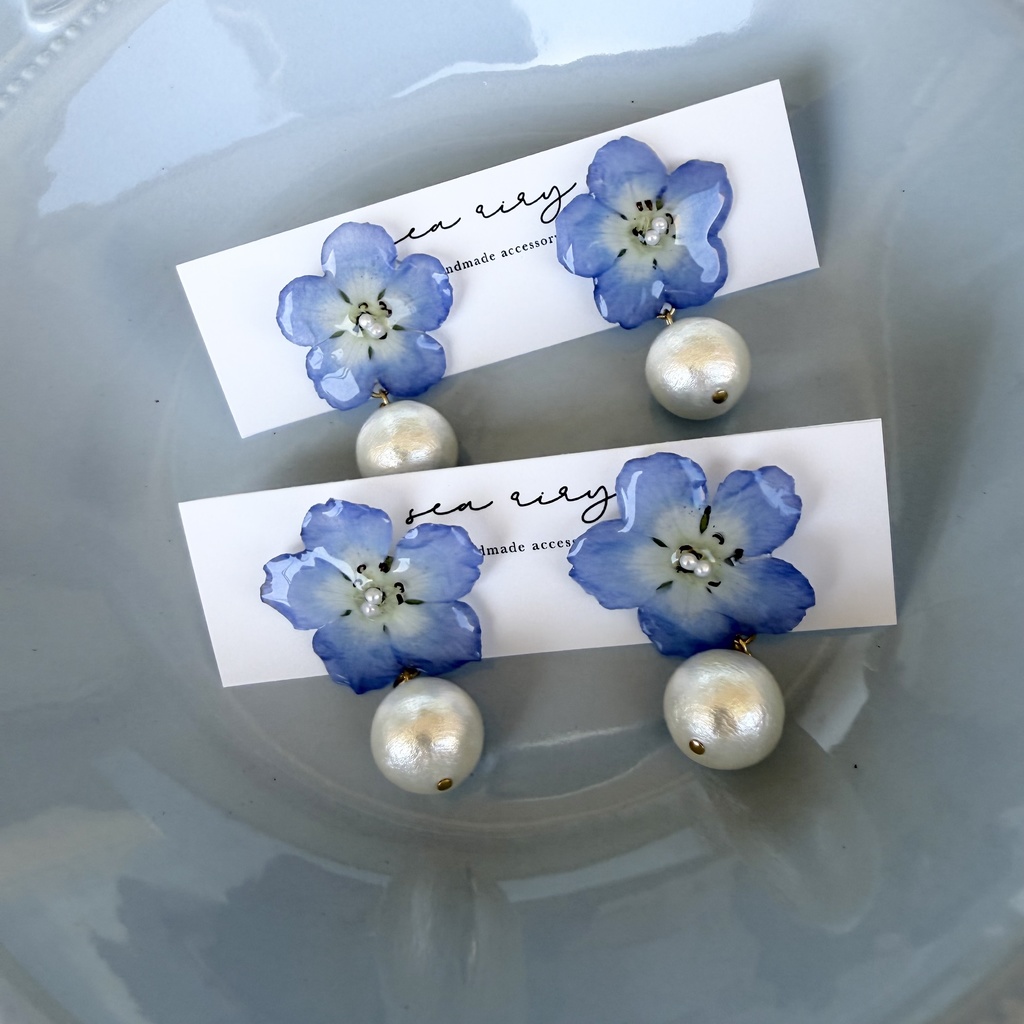 no.324 ネモフィラとコットンパールのピアス ゆらゆら ブルー コットンパール サージカルステンレス ピアス