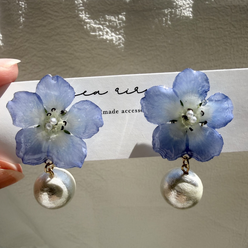 no.324 ネモフィラとコットンパールのピアス ゆらゆら ブルー コットンパール サージカルステンレス ピアス