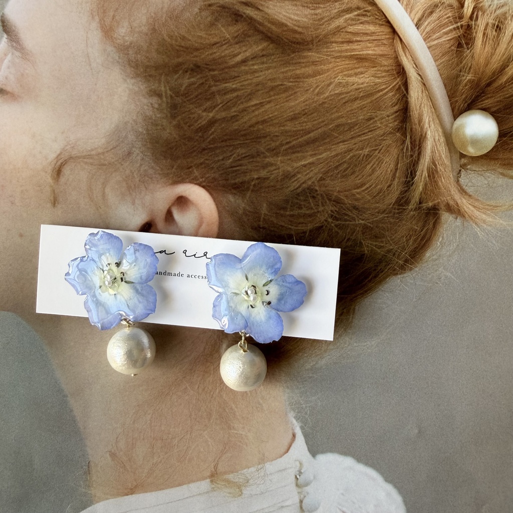 no.324 ネモフィラとコットンパールのピアス ゆらゆら ブルー コットンパール サージカルステンレス ピアス