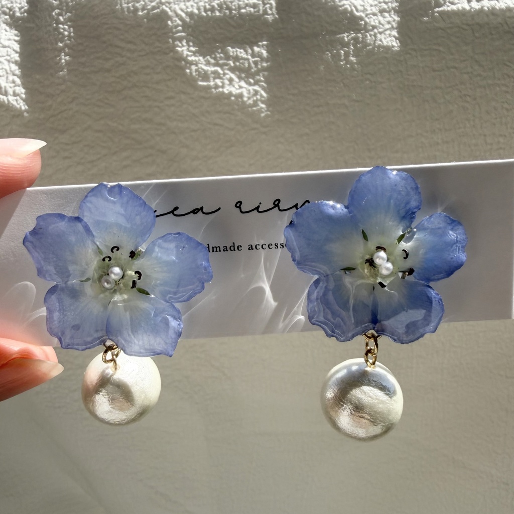 no.324 ネモフィラとコットンパールのピアス ゆらゆら ブルー コットンパール サージカルステンレス ピアス