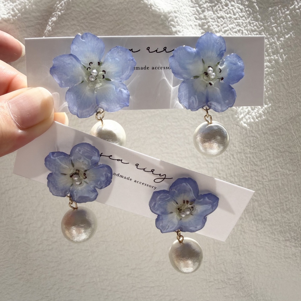 no.324 ネモフィラとコットンパールのピアス ゆらゆら ブルー コットンパール サージカルステンレス ピアス