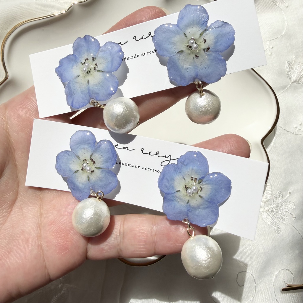 no.324 ネモフィラとコットンパールのピアス ゆらゆら ブルー コットンパール サージカルステンレス ピアス