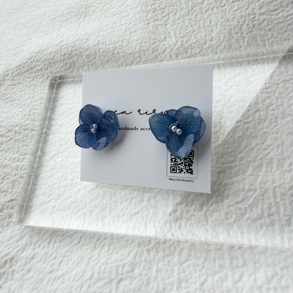 no.332 再販 ブルーグラデの紫陽花ピアス アジサイ 紫陽花 ブルー サージカルステンレス ピアス
