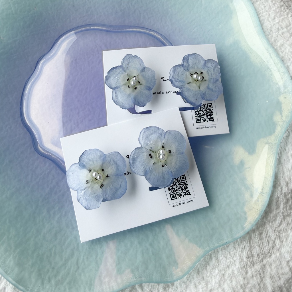 no.335 ネモフィラのイヤリング 本物のお花 ブルー パール ネモフィラ イヤリング 樹脂ノンホールピアス