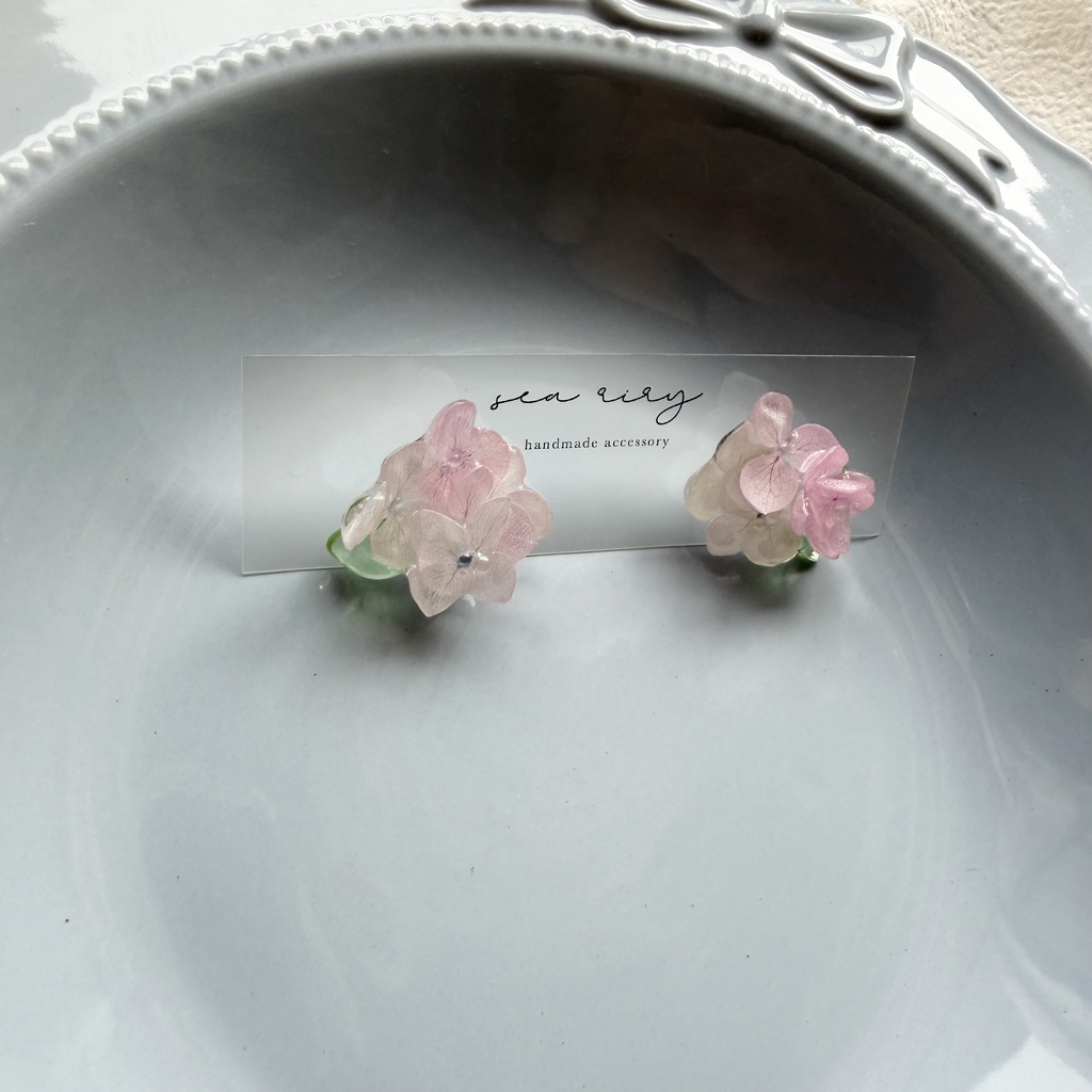 no.343 パステルライラックmixの紫陽花ピアス 本物のお花 アジサイ 紫陽花 サージカルステンレス ピアス