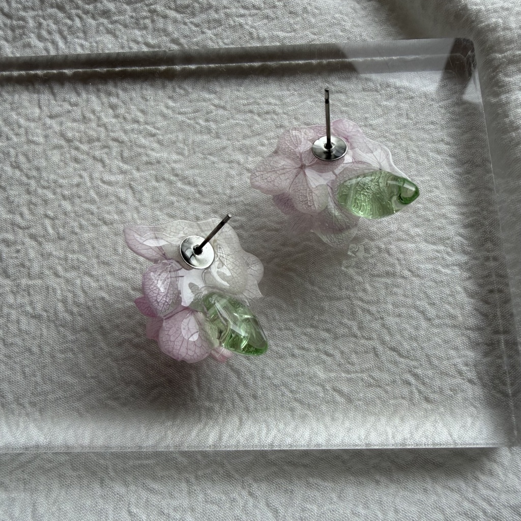 no.343 パステルライラックmixの紫陽花ピアス 本物のお花 アジサイ 紫陽花 サージカルステンレス ピアス