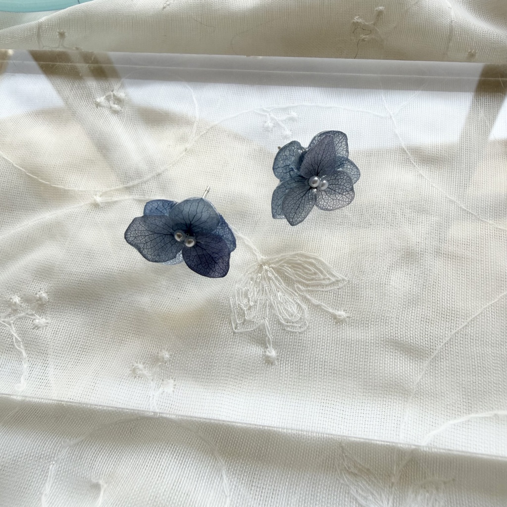 no.347 再販 ブルーグラデの紫陽花ピアス アジサイ 紫陽花 ブルー サージカルステンレス ピアス