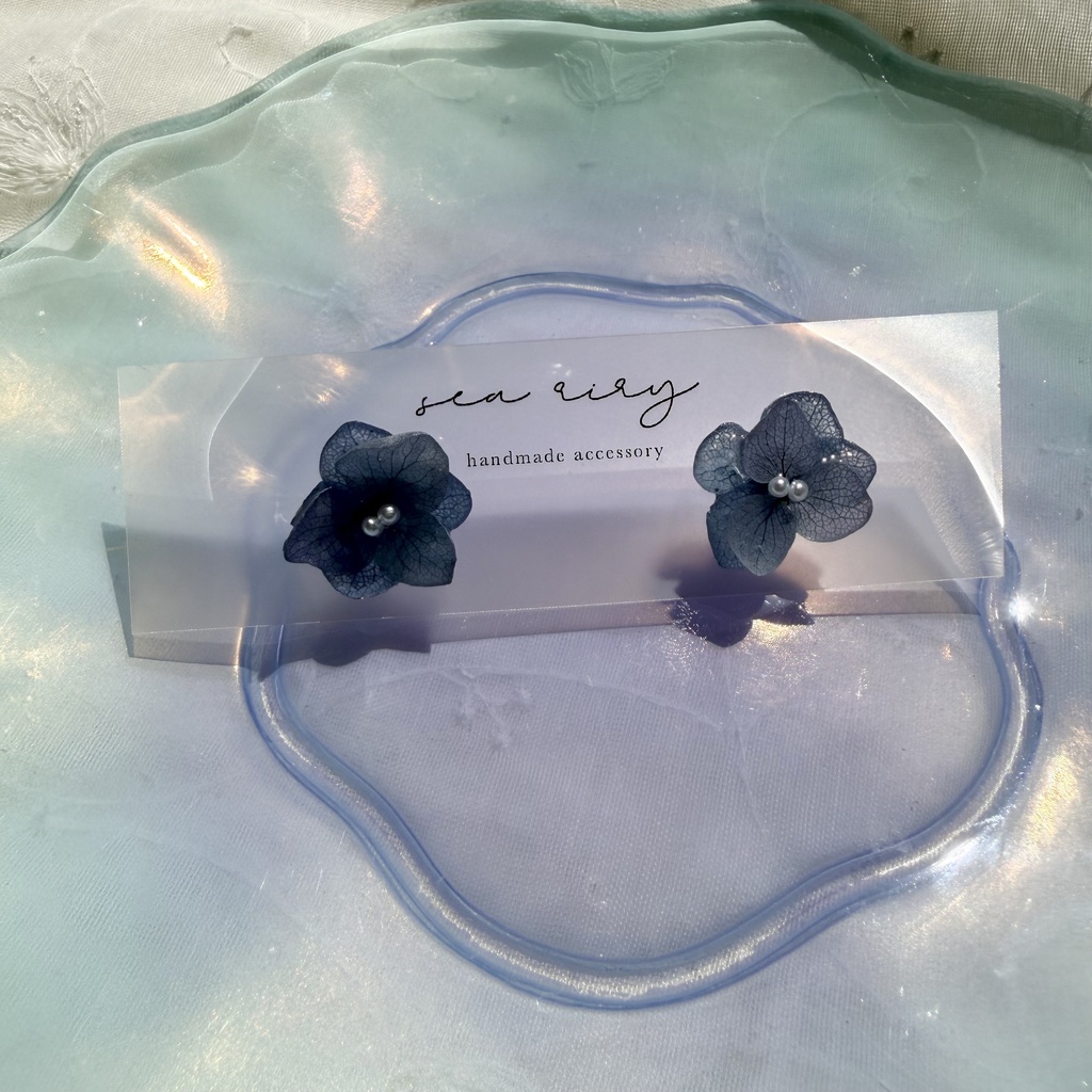 no.347 再販 ブルーグラデの紫陽花ピアス アジサイ 紫陽花 ブルー サージカルステンレス ピアス