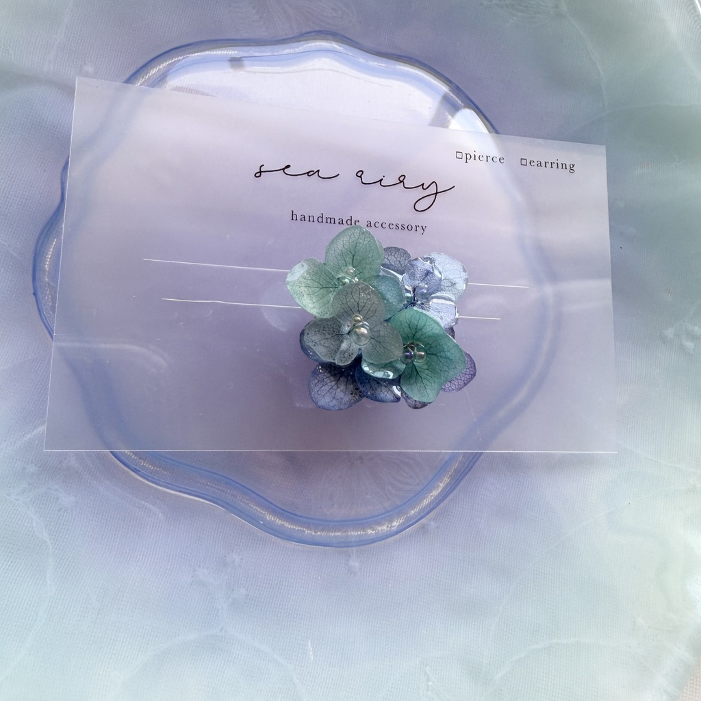no.349  ブルーmixの紫陽花の帯留め  本物のお花  紫陽花   帯留め  帯飾り  和装小物  着物  ハンドメイド