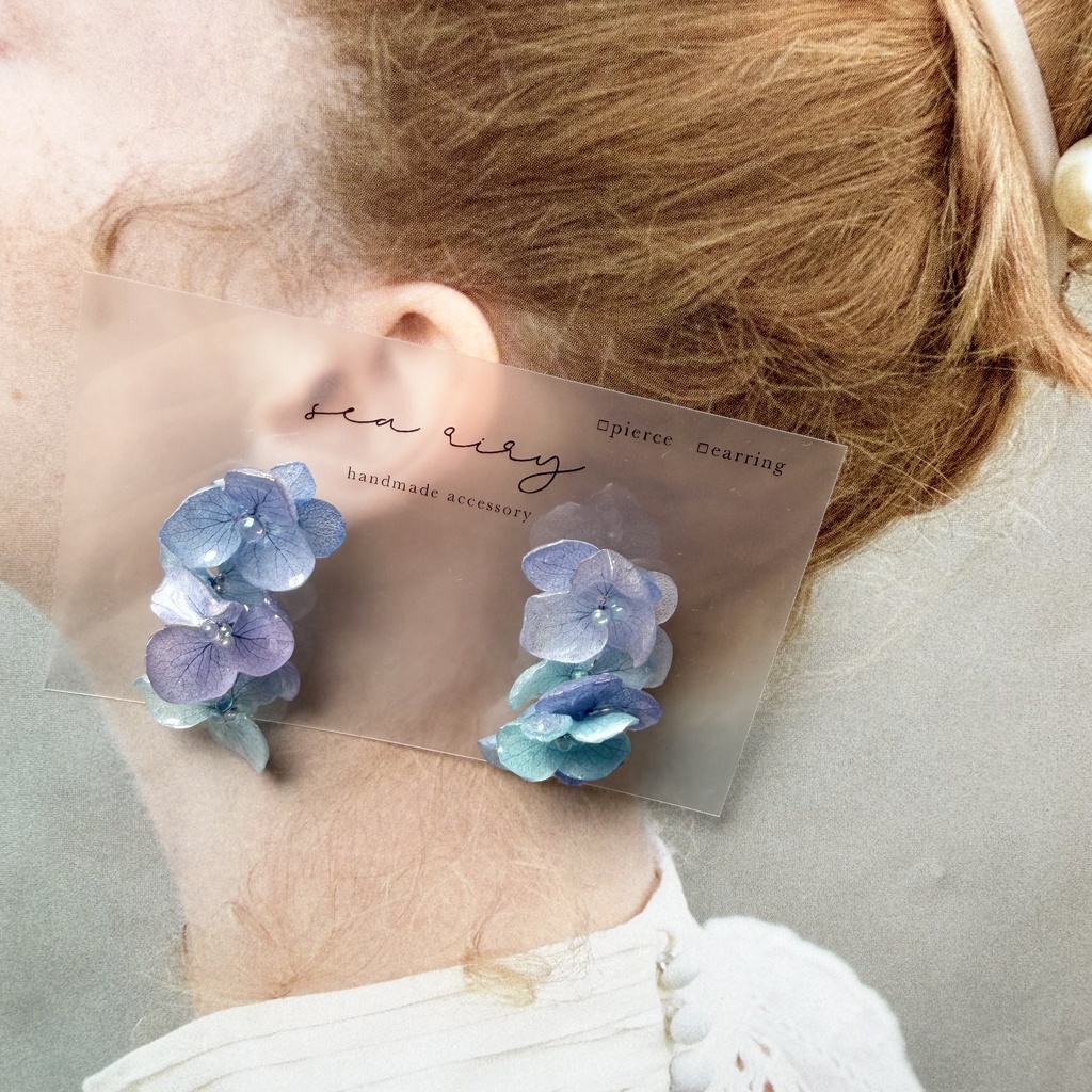 no.356  紫陽花連なるピアス  本物のお花  紫陽花    ブルーmix  バブル  サージカルステンレス  ピアス