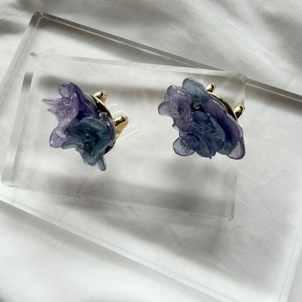 no.358 再販 マーメイドカラーの紫陽花の帯留 本物のお花 紫陽花 アジサイ 帯留 和装小物 着物