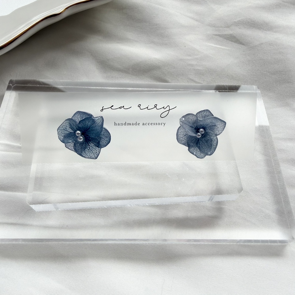 no.361  再販   ブルーグラデの紫陽花ピアス   アジサイ  紫陽花  ブルー   サージカルステンレス  ピアス