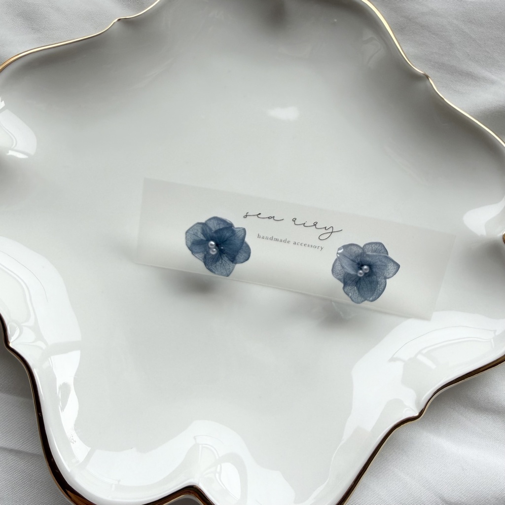 no.361 再販 ブルーグラデの紫陽花ピアス アジサイ 紫陽花 ブルー サージカルステンレス ピアス
