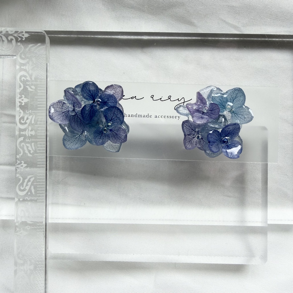 no.362 再販 マーメイドカラーの紫陽花ピアス 本物のお花 アジサイ あじさい ブルー サージカルステンレス