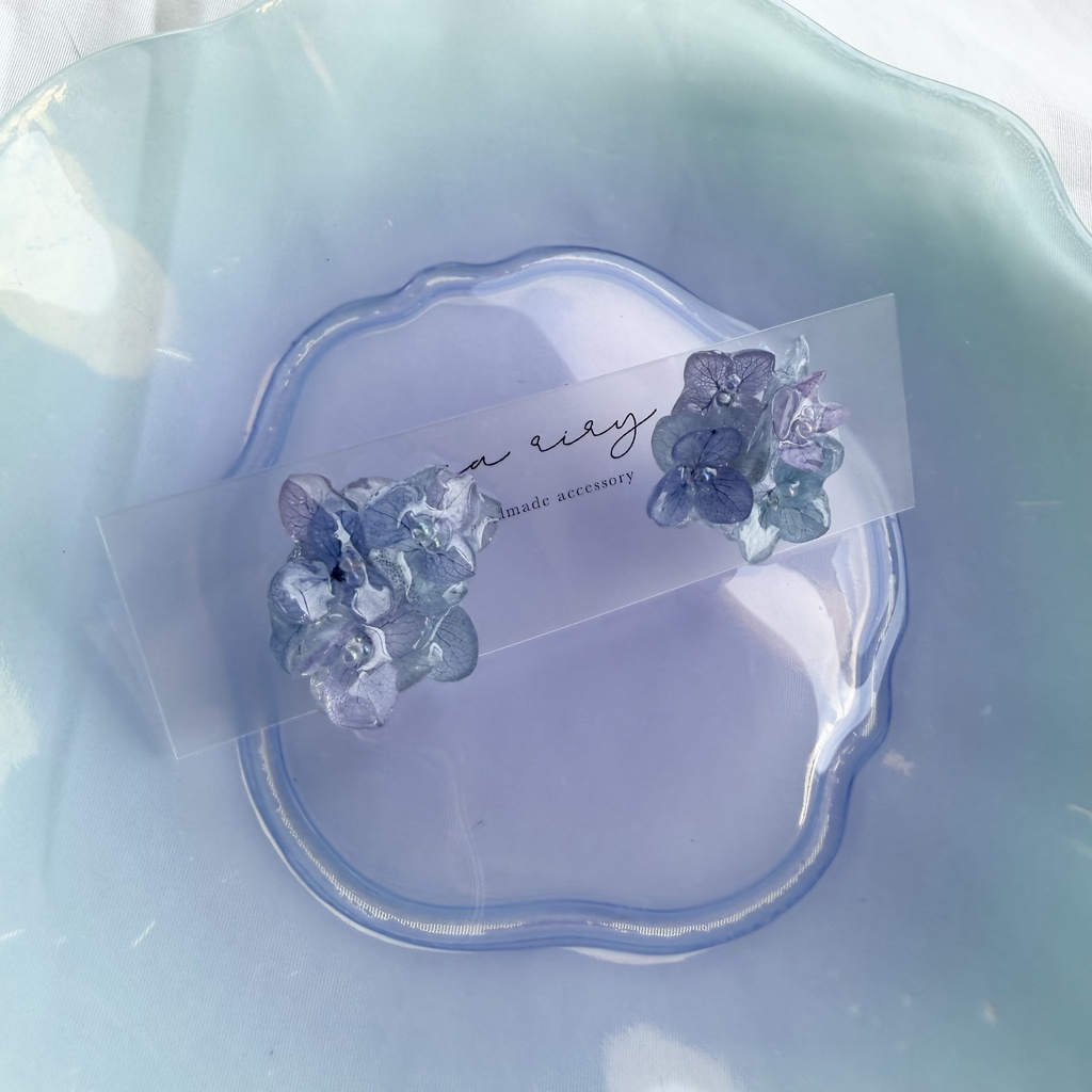 no.362 再販 マーメイドカラーの紫陽花ピアス 本物のお花 アジサイ あじさい ブルー サージカルステンレス