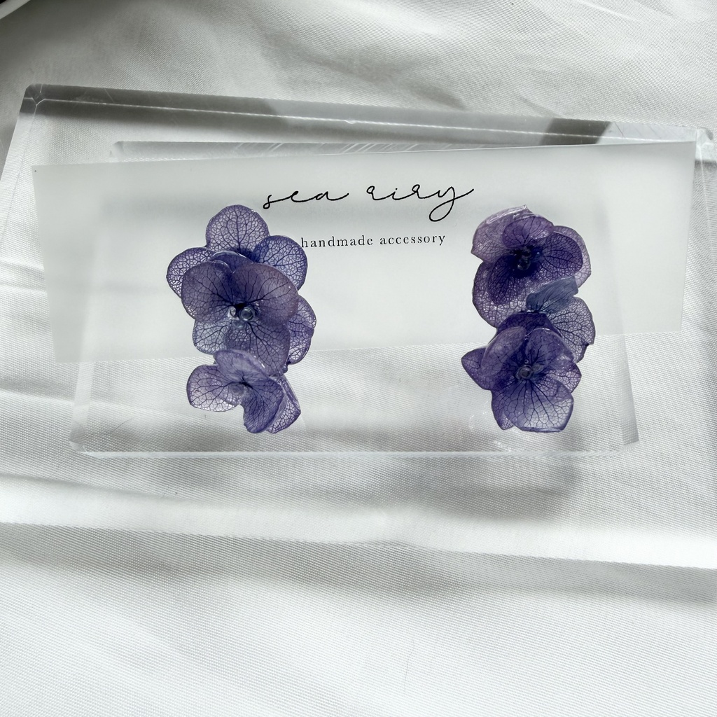 no.364  紫陽花連なるピアス  本物のお花  紫陽花    パープル  バブル  サージカルステンレス  ピアス
