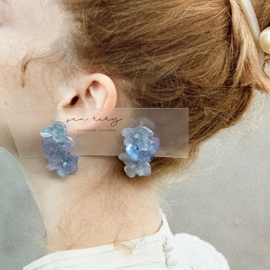 no.365 紫陽花連なるピアス 本物のお花 紫陽花 ブルーmix バブル サージカルステンレス ピアス