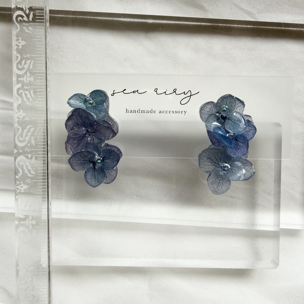 no.365 紫陽花連なるピアス 本物のお花 紫陽花 ブルーmix バブル サージカルステンレス ピアス